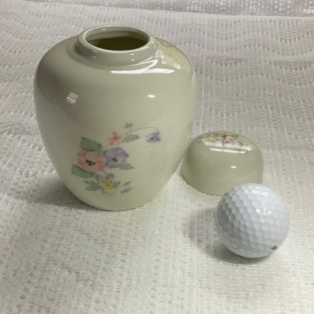 Vintage RUSS &Co JAPAN Pastel Pansies Lidded Ginger Jar